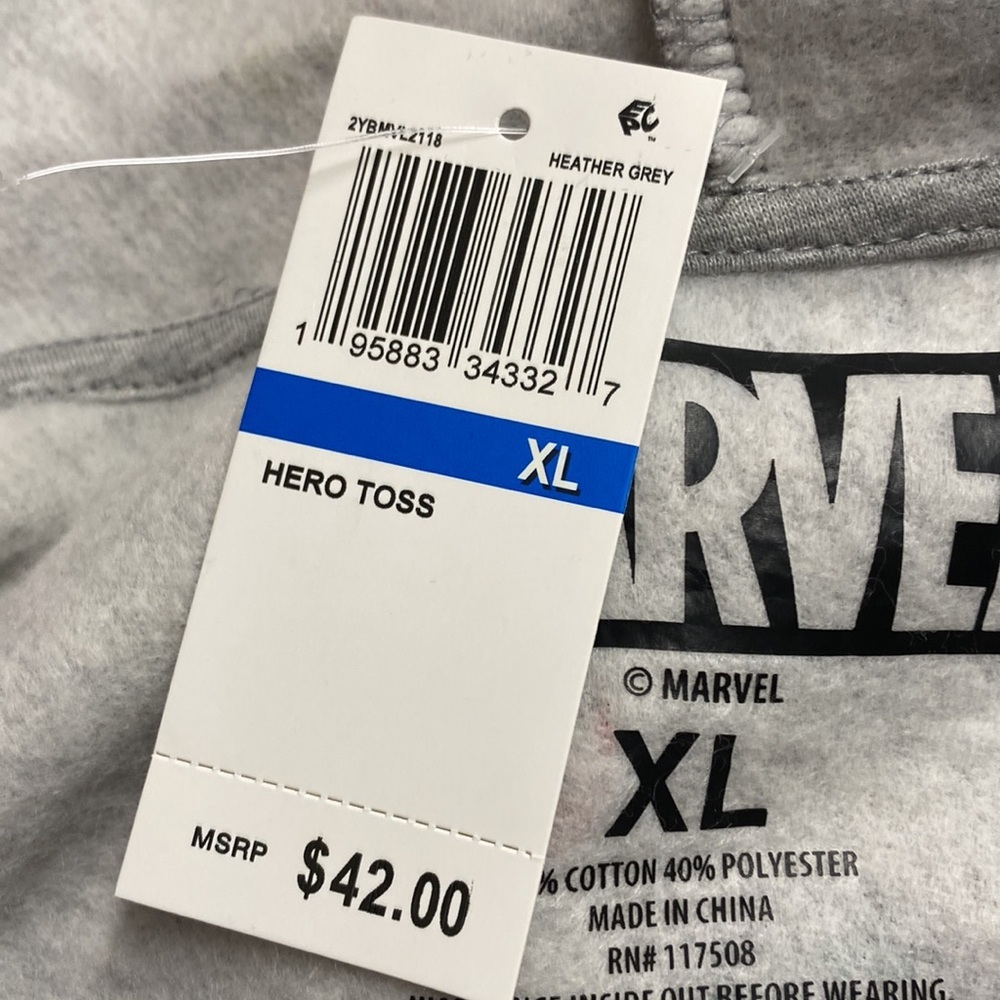 Marvel Comics HULK! CAPTAIN AMERICA! IRON MAN! Hero Toss Fleece Hoodie NWT - Picture 8 of 10